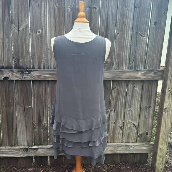 Garnet Hill Gray 100% Silk Soft Tiered Ruffle Sleeveless Slip Tank Dress size 8 - Picture 4 of 7